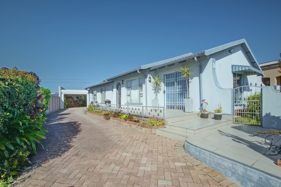 4 Bedroom Property for Sale in Palm Ridge Eastern Cape